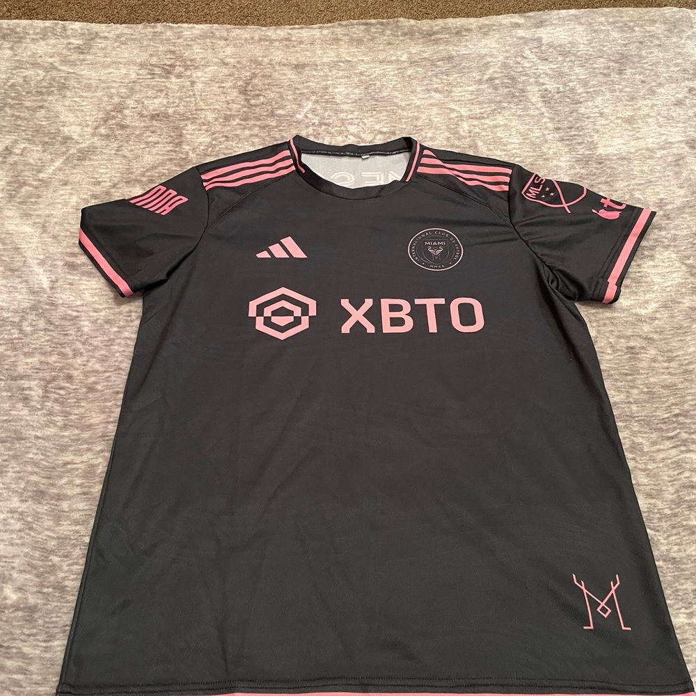 LIONEL MESSI INTER MIAMI JERSEY